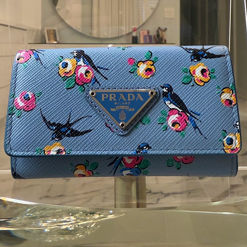 NWT Prada Saffiano Leather Wallet